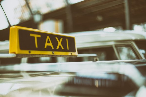 Des alternatives plus vertes et plus économiques que les taxis traditionnels à la gare de Perrache